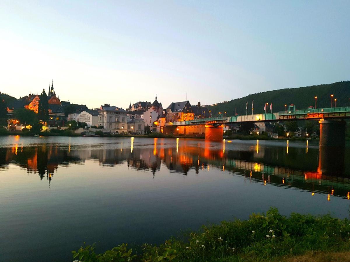 Mosel-Loggia - Luxusapartment -Terrass - Klimaanlage Traben-Trarbach Eksteriør billede